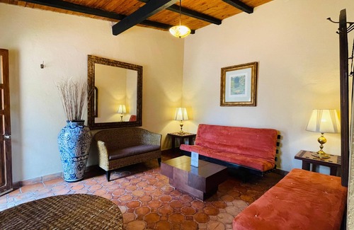 Bernal Hotel | Hotel Casa Fernali
