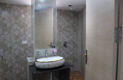 Chittaranjan Hotel | Hotel Castle Grand