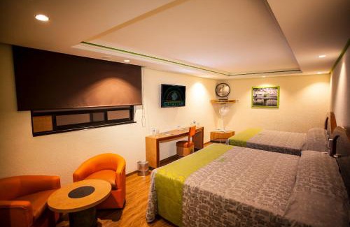 Cuauhtémoc Hotel | Hotel Catalina