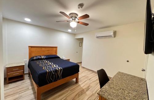 Avenida Revolución Hotel | Hotel Catalina