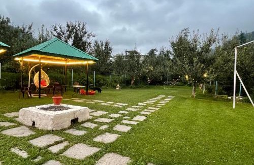 Old Manali Hotel | Hotel Celebriti Inn by London vista Hotels - Old Manali