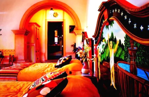 Bernal Hotel | Hotel Centenario Centro de Peña de Bernal