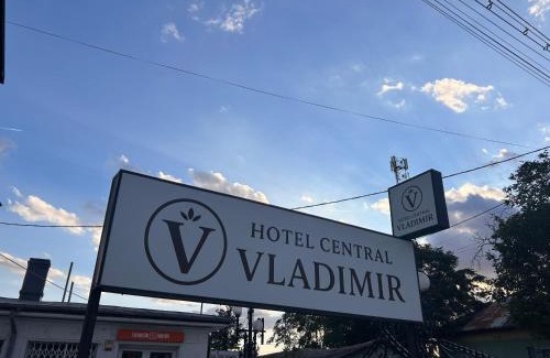 Cazanesti Hotel | Hotel Central Vladimir