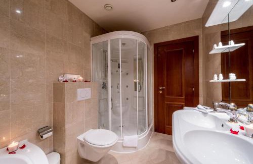 Les Eaux-Vives Hotel | Hotel Century