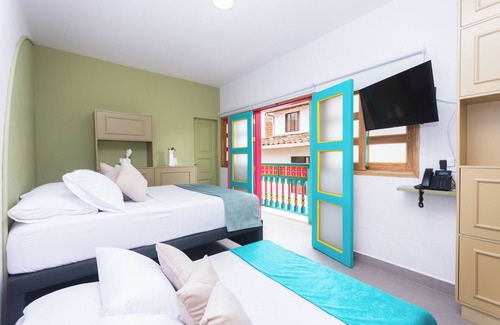 Guatape Hotel | Hotel Chromatic