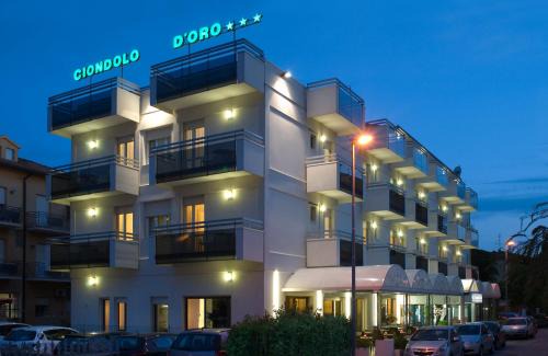 Torre Pedrera Hotel | Hotel Ciondolo D'Oro 5 minuti da Rimini Fiera con parcheggio gratuito