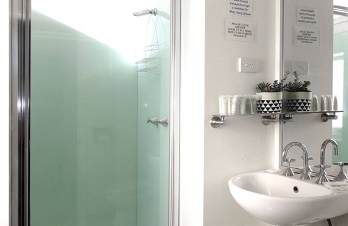South Yarra Hotel | Hotel Claremont Guest House