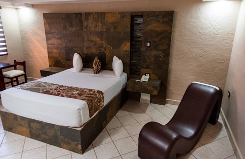 Cuauhtémoc Hotel | Hotel Closbi Km6