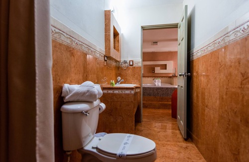 Cuauhtémoc Hotel | Hotel Closbi Km6