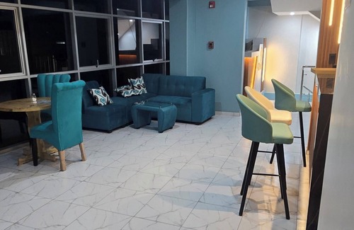 El Tambo Hotel | Hotel Club33Fit Hotel Gym