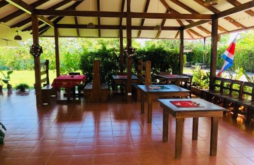 Sierpe Cama Y Desayuno | Hotel Cocodrilo Sierpe