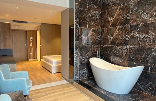 Kamez Complejo | Hotel Colis