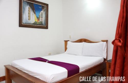 Honda Hotel | Hotel Colonial - Honda -
