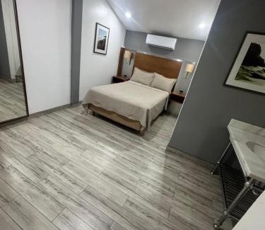Playas de Tijuana Hotel | Hotel Colonial INN