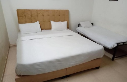 Surat Casa | HOTEL COMFORT