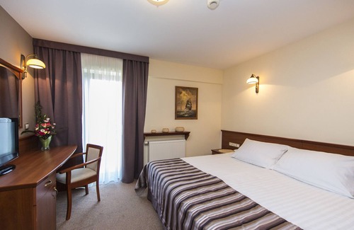 Pradnik Bialy Hotel | Hotel Conrad
