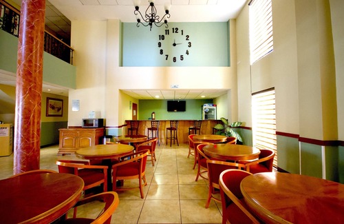 Municipio de Juárez Hotel | Hotel Consulado Inn