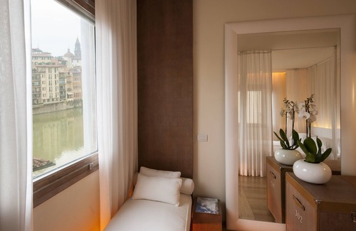 San Giovanni Hotel | Hotel Continentale - Lungarno Collection