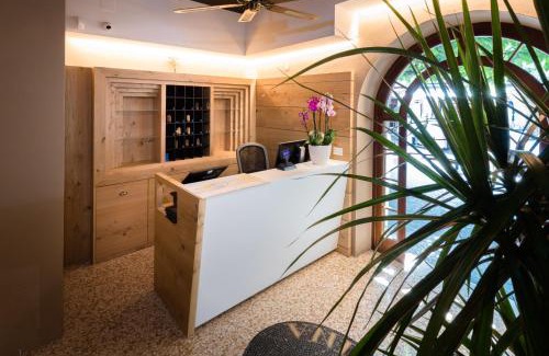 Sirmione Old Town Hotel | Hotel Corte Regina