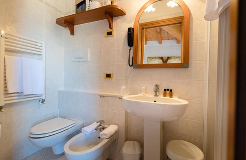 Sirmione Old Town Hotel | Hotel Corte Regina