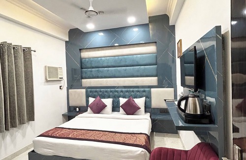 Karol Bagh Hotel | Hotel Cosmo