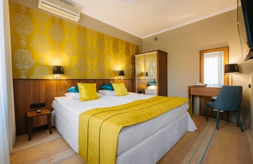 Osiedle Centrum Hotel | Hotel Cristal