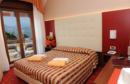 Malcesine Hotel | Hotel Cristallo