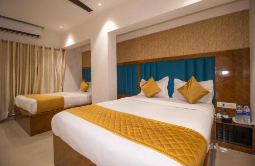 Khattalwada Hotel | Hotel Crystal Palace-US Embassy BKC