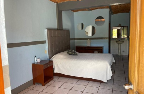 Etzatlán Hotel | HOTEL CUATRO CAMINOS ETZATLAN Hotel con ambiente familiar,5 minutos del centro