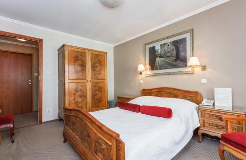 Stare Miasto Hotel | Hotel Czarna Róża