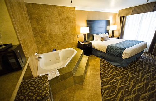 Guasti Hotel | Hotel d’Lins Ontario Airport