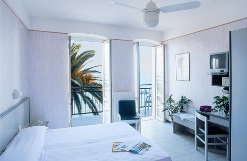 Alassio Hotel | Hotel Danio Lungomare