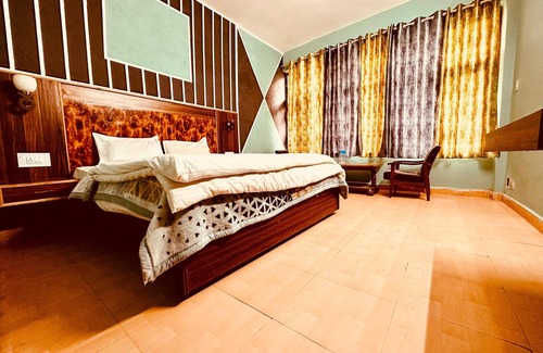 Old Manali Hotel | Hotel Daulat