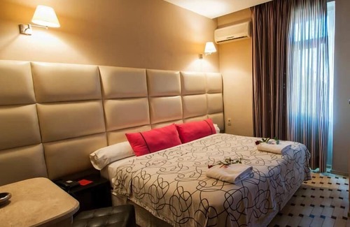 Ville Nouvelle Hotel | Hotel De La Paix