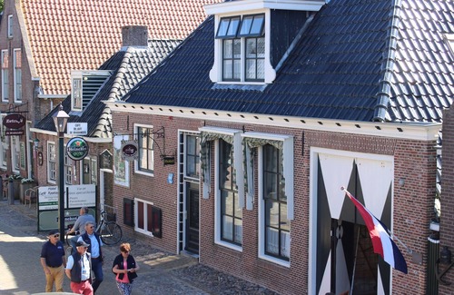 Hindeloopen Hotel | Hotel de Stadsboerderij