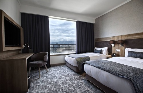 Ras Al Nabaa Hotel | Hotel De Ville