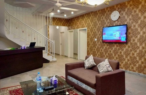 D.H.A. Casa | Hotel Defence Inn