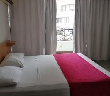 Cali Casa | HOTEL del OESTE B&B