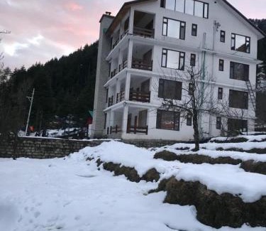 Old Manali Hotel | Hotel Delfryn