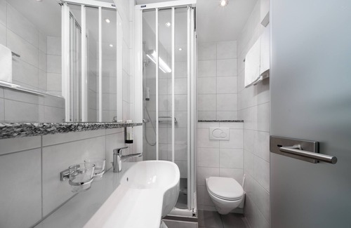 Central Interlaken Hotel | Hotel Derby Interlaken - Action & Relax Hub