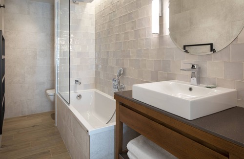8th Arrondissement Hotel | Hotel Des Champs Elysees