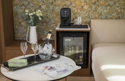 8th Arrondissement Hotel | Hotel Des Champs Elysees
