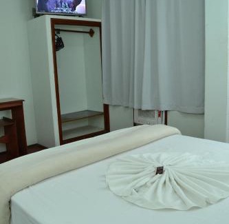 Centro Hotel | Hotel Dias em Pouso Alegre - MG - Próximo a Centros Comerciais e Restaurantes