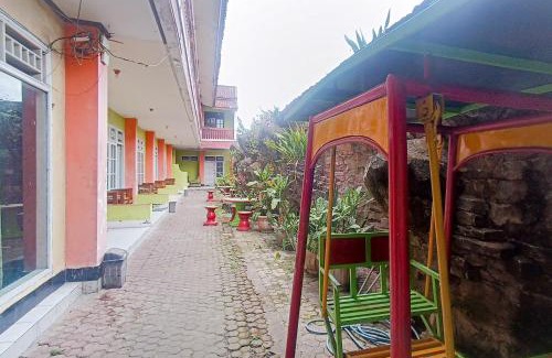 Praya Hotel | Hotel Dienda Hayu