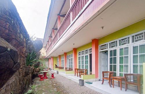 Praya Hotel | Hotel Dienda Hayu