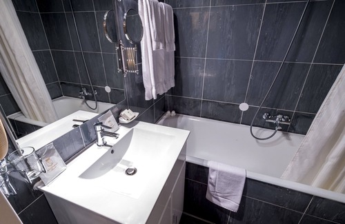 Les Eaux-Vives Hotel | Hotel Diplomate