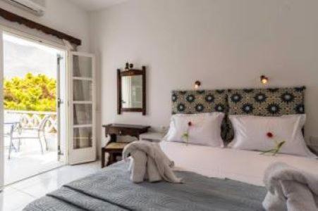 Fira Hotel | HOTEL Dolphin