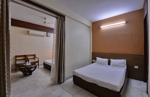 Jalandhar Hotel | Hotel Dolphin