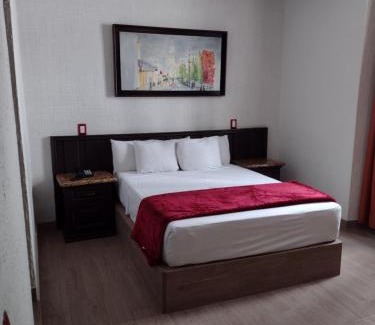 Centro de Guadalajara Hotel | Hotel Don Quijote Plaza - Guadalajara Centro Historico