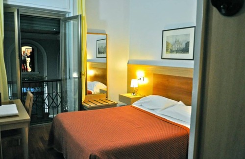 Tricolore Hotel | Hotel Dover